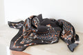 Foulard noir et marron