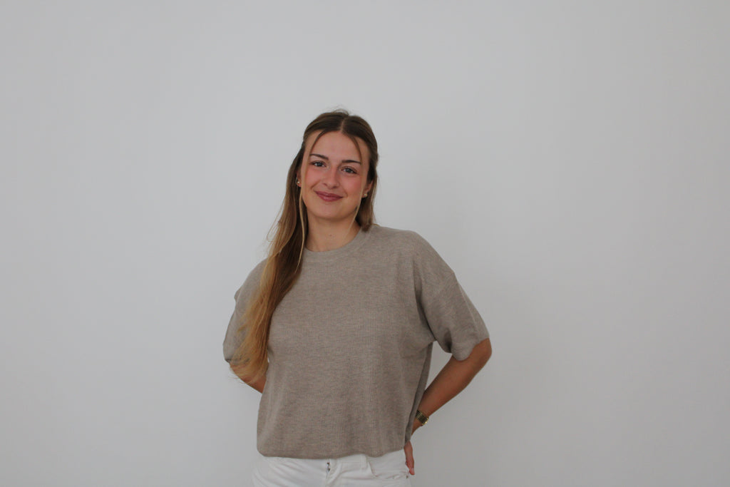 Pull manches courtes taupe