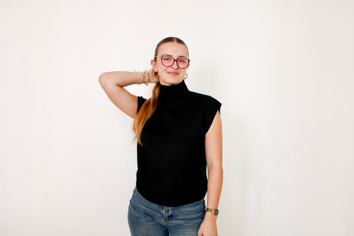 Pull sans manches col roulé noir