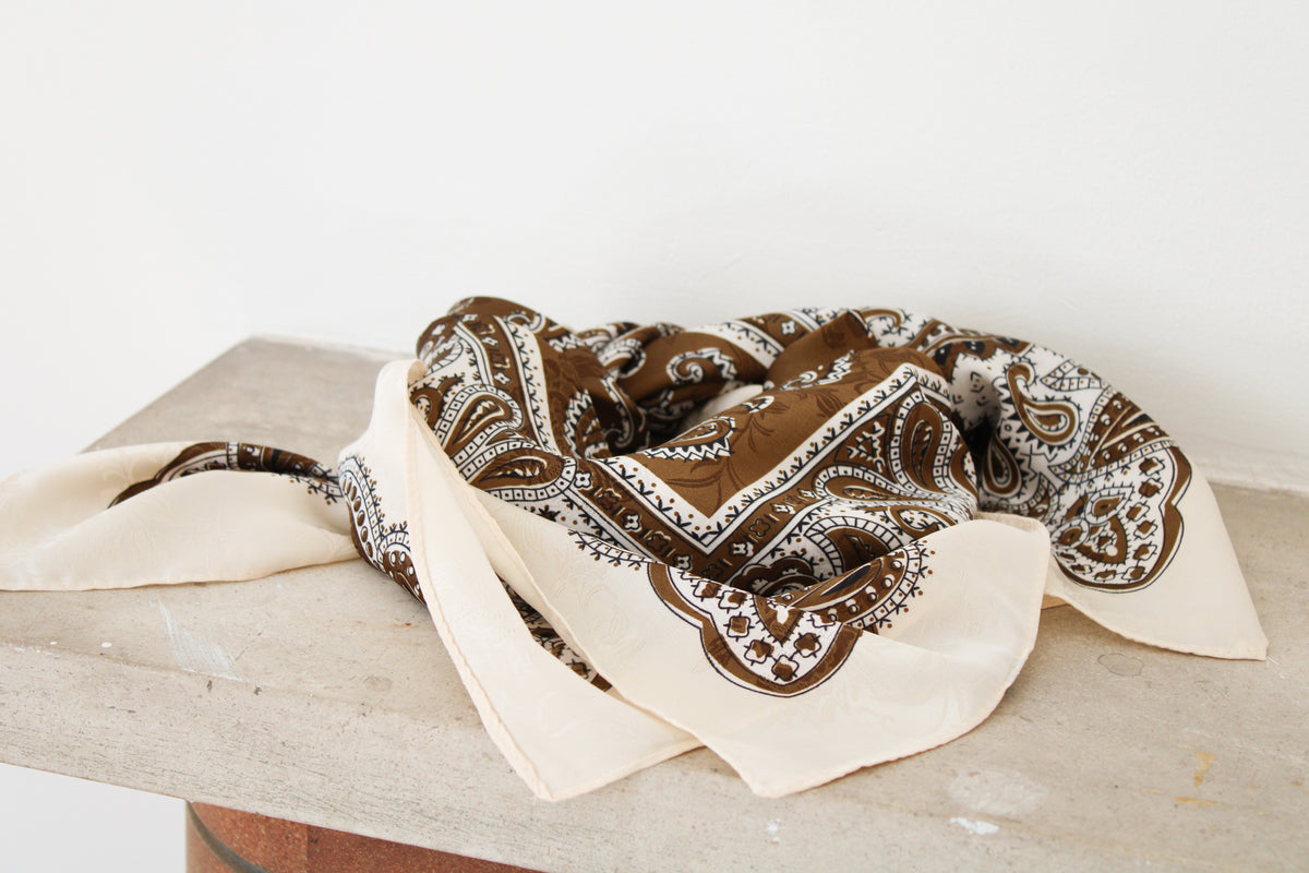 Foulard blanc / doré (marron)