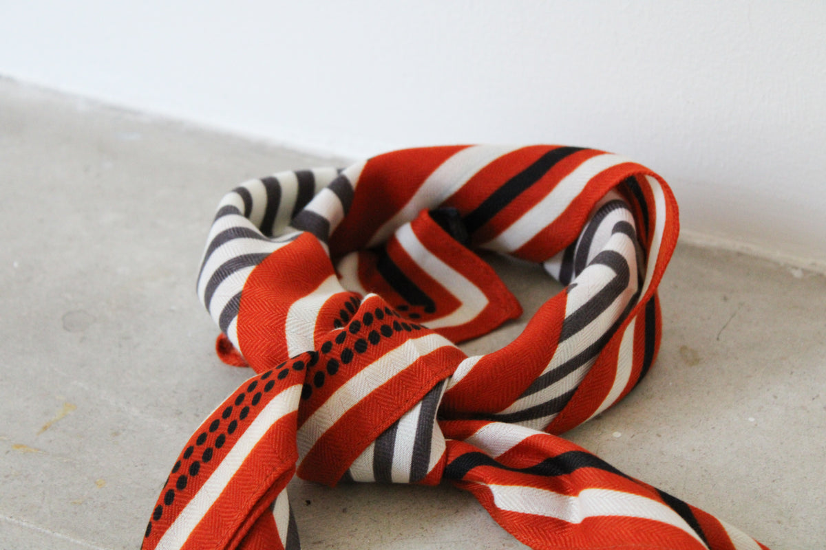 Foulard orangé marinière