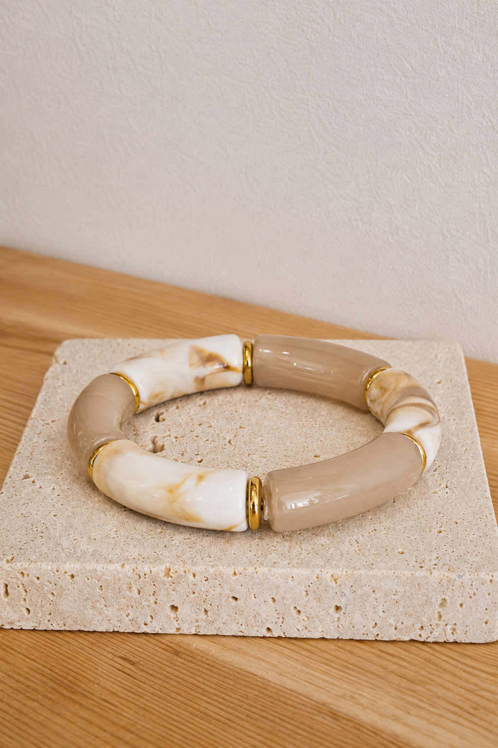 Bracelet en résine taupe