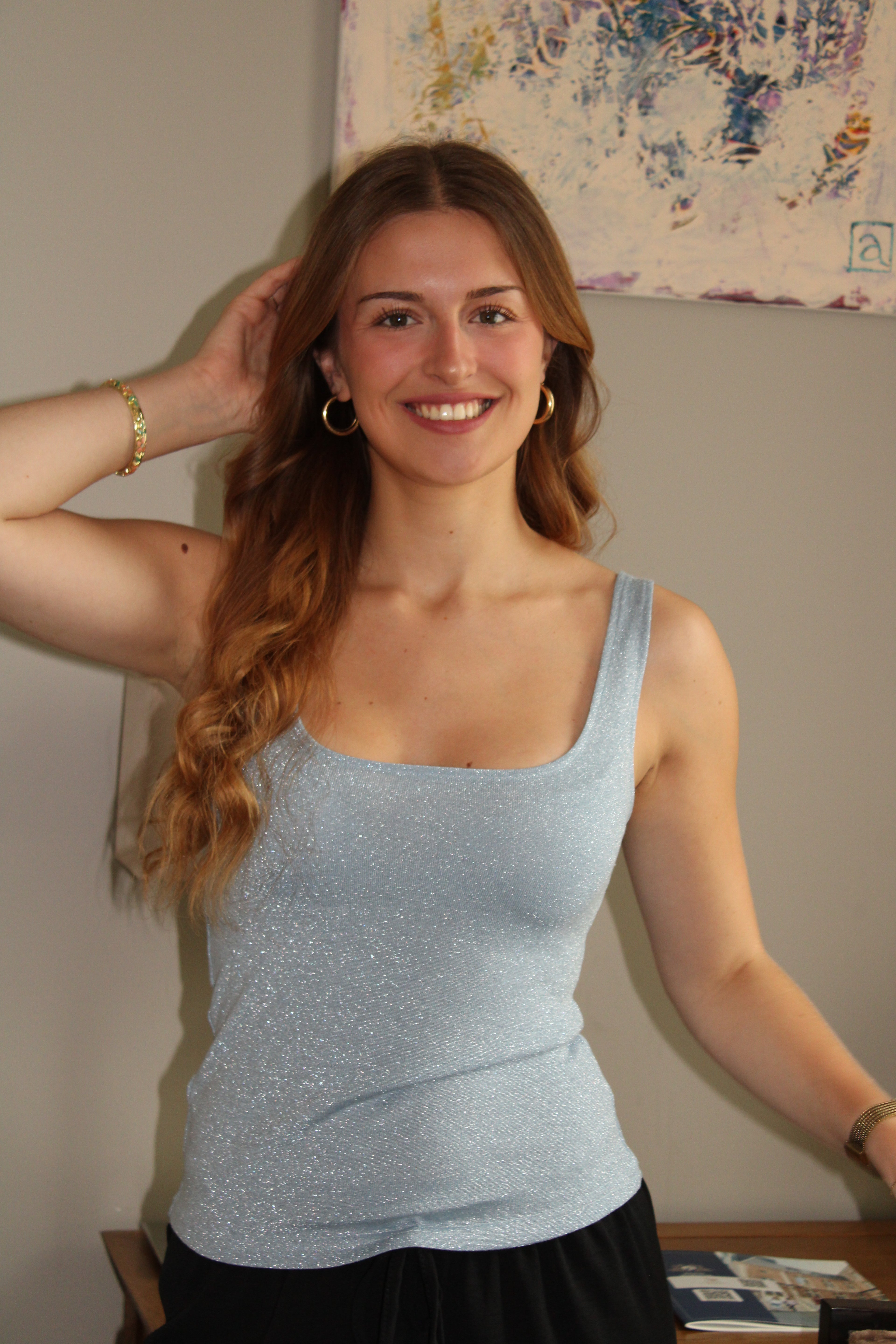 Top bleu à paillettes