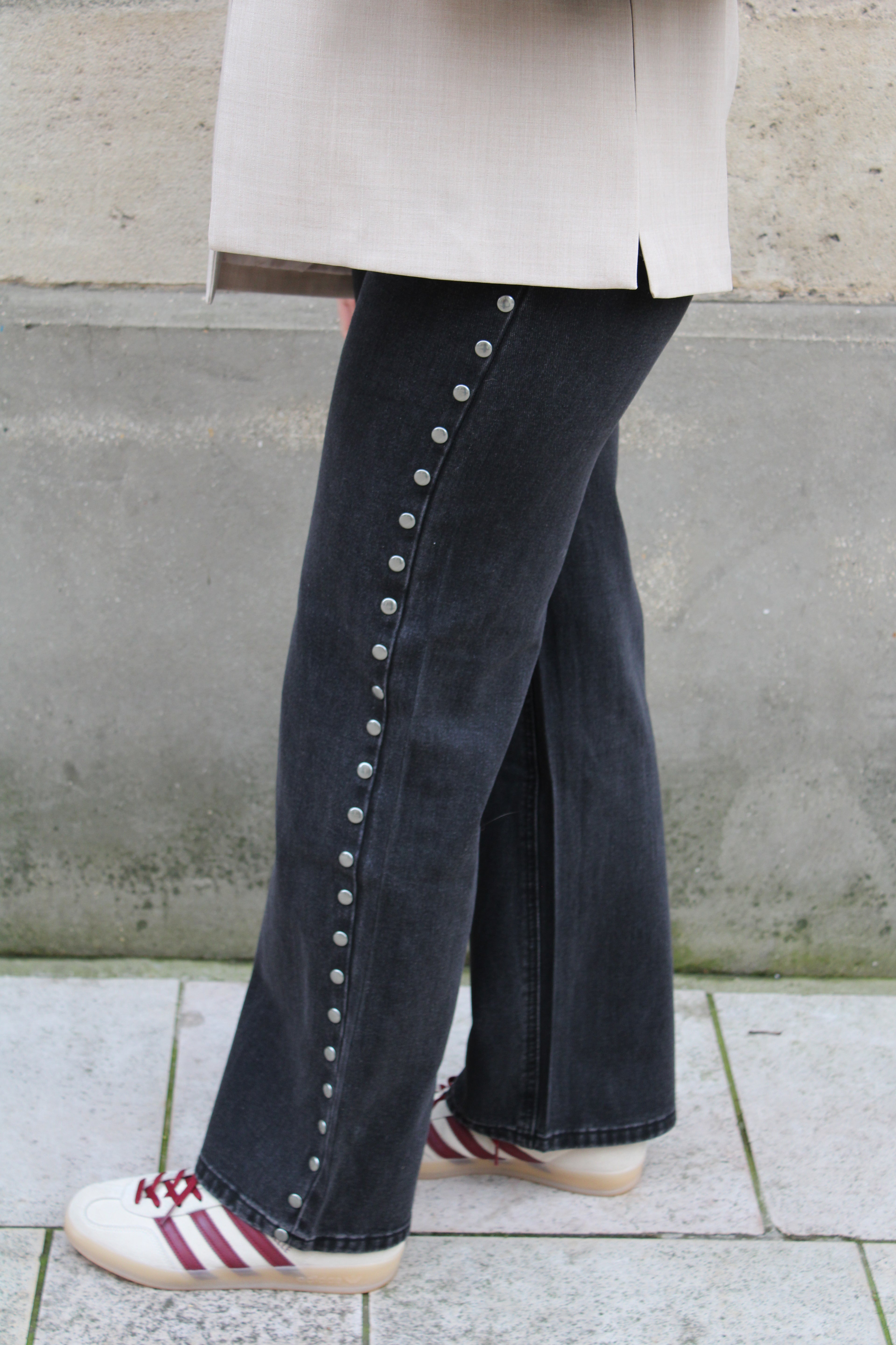 Jean Riley à clous gris