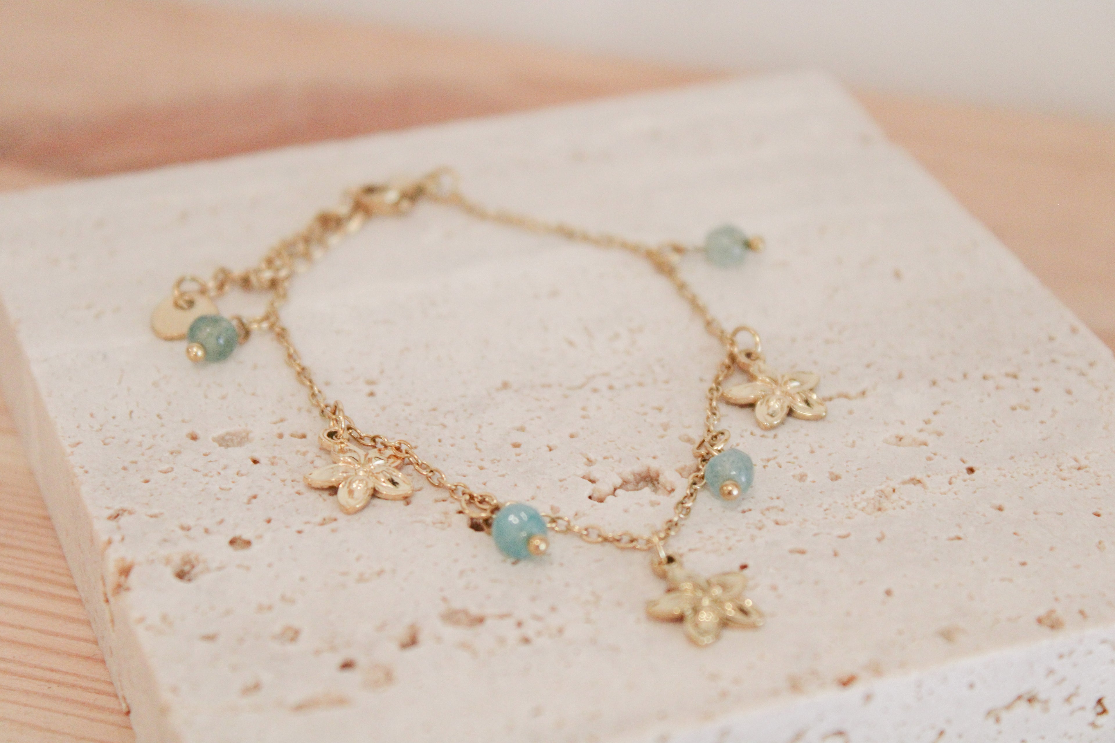 Bracelet breloques fleurs