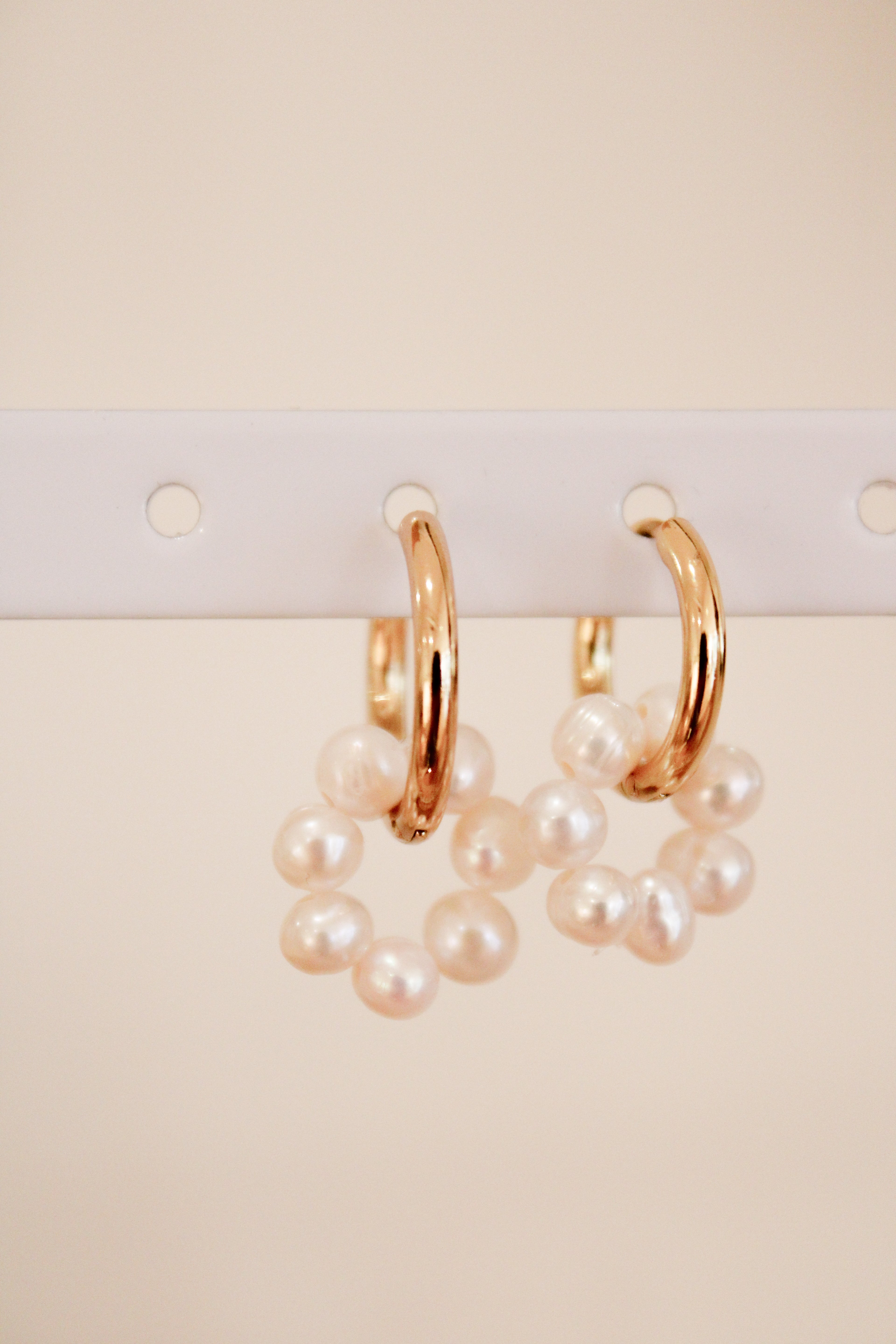 Boucles d'oreilles perles blanches