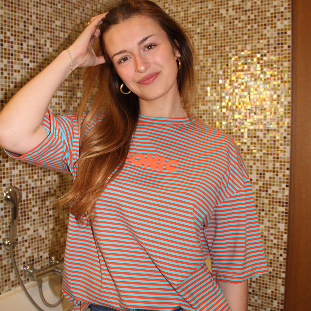 T-shirt ICONIC - Orange et bleu à rayures