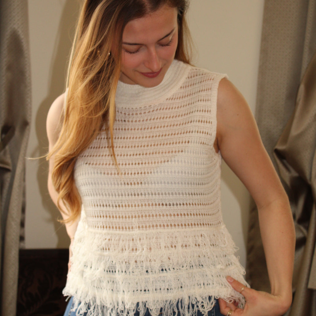 Top en maille à franges
