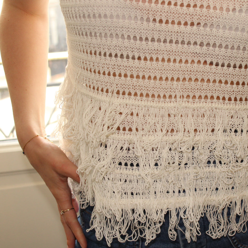 Top en maille à franges